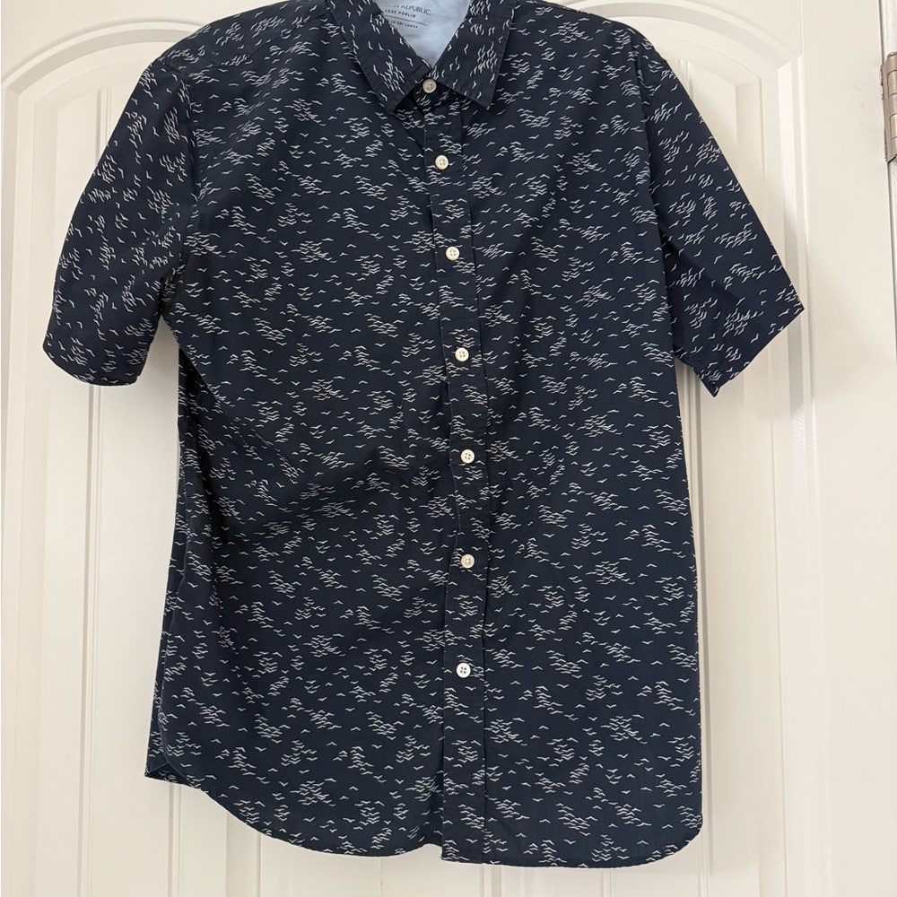 Banana Republic Luxe Poplin Men’s Button Down Size Large